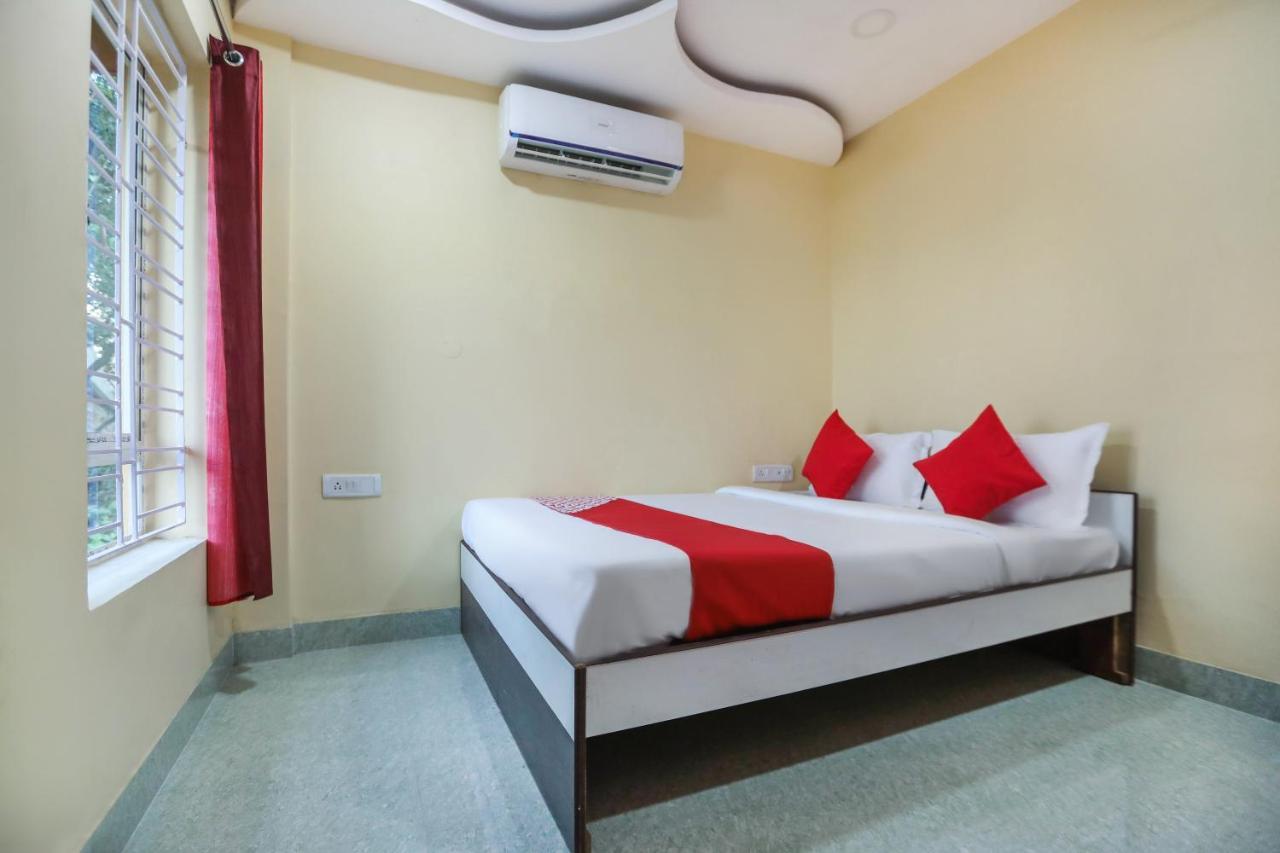 Oyo 62042 Niloy Guest House Jādabpur Dış mekan fotoğraf