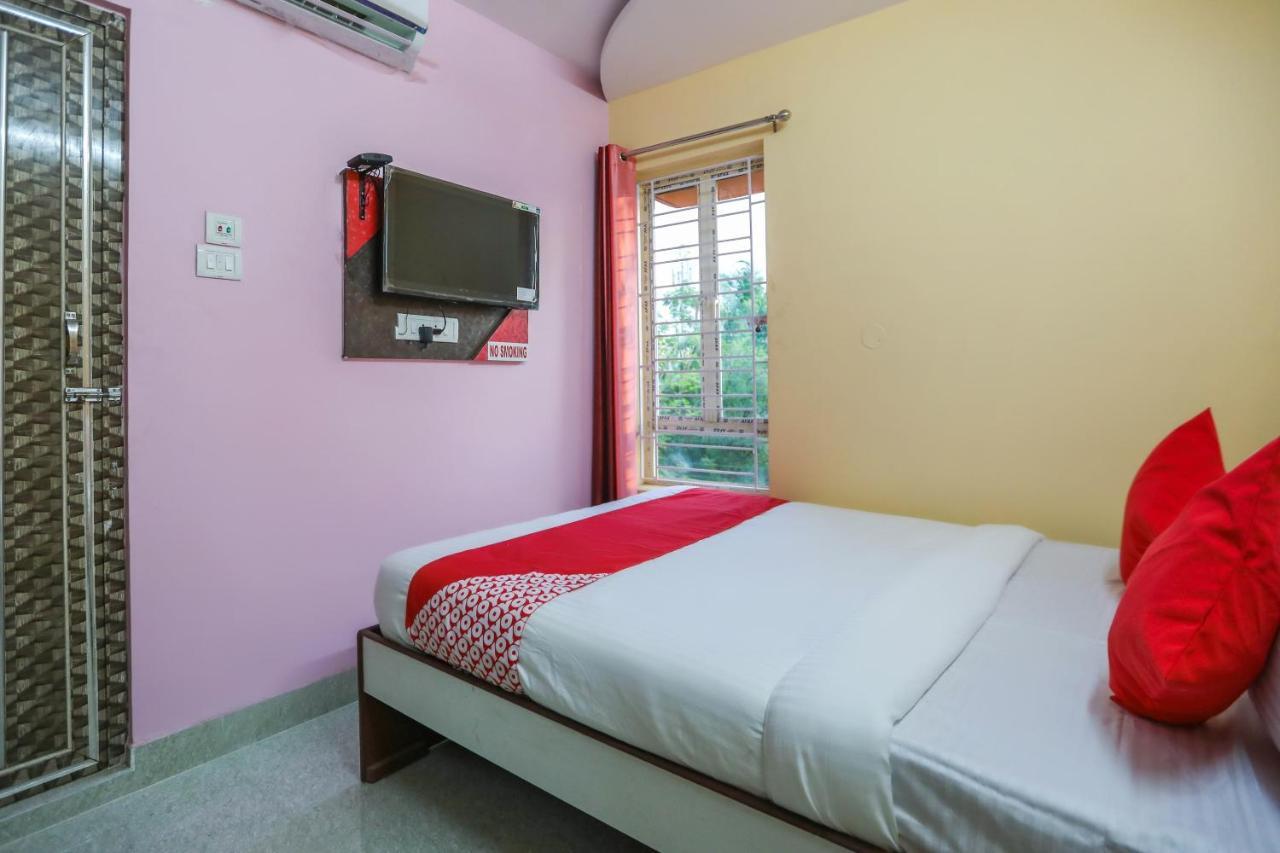 Oyo 62042 Niloy Guest House Jādabpur Dış mekan fotoğraf