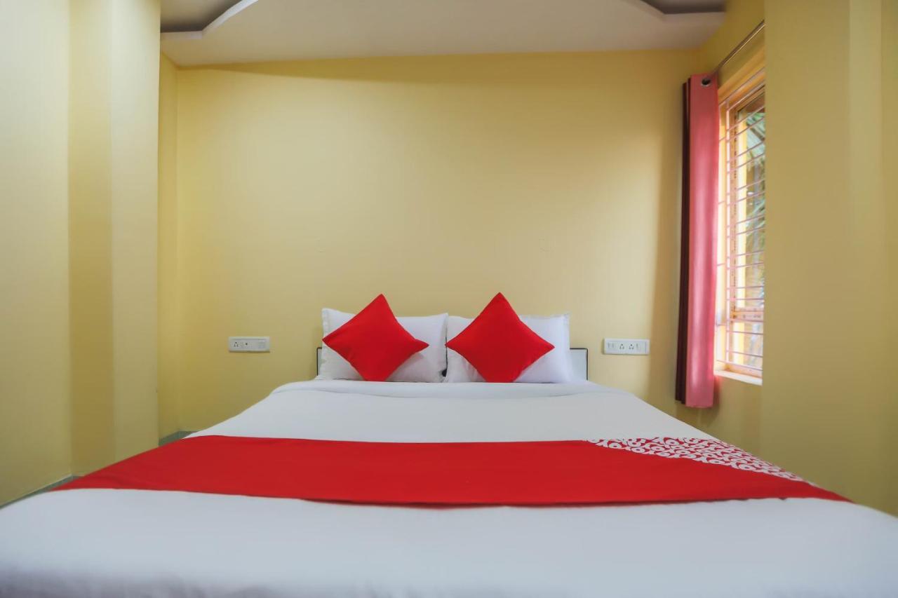 Oyo 62042 Niloy Guest House Jādabpur Dış mekan fotoğraf