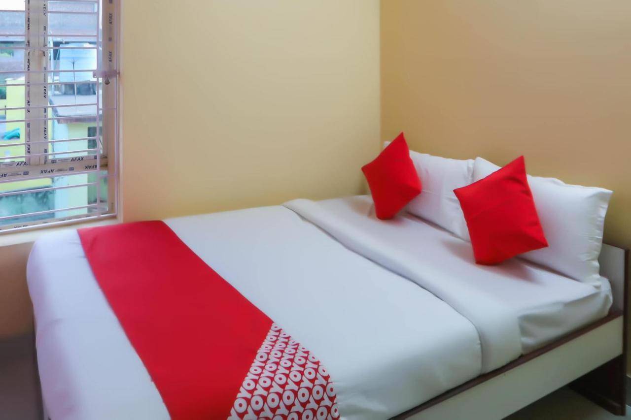 Oyo 62042 Niloy Guest House Jādabpur Dış mekan fotoğraf
