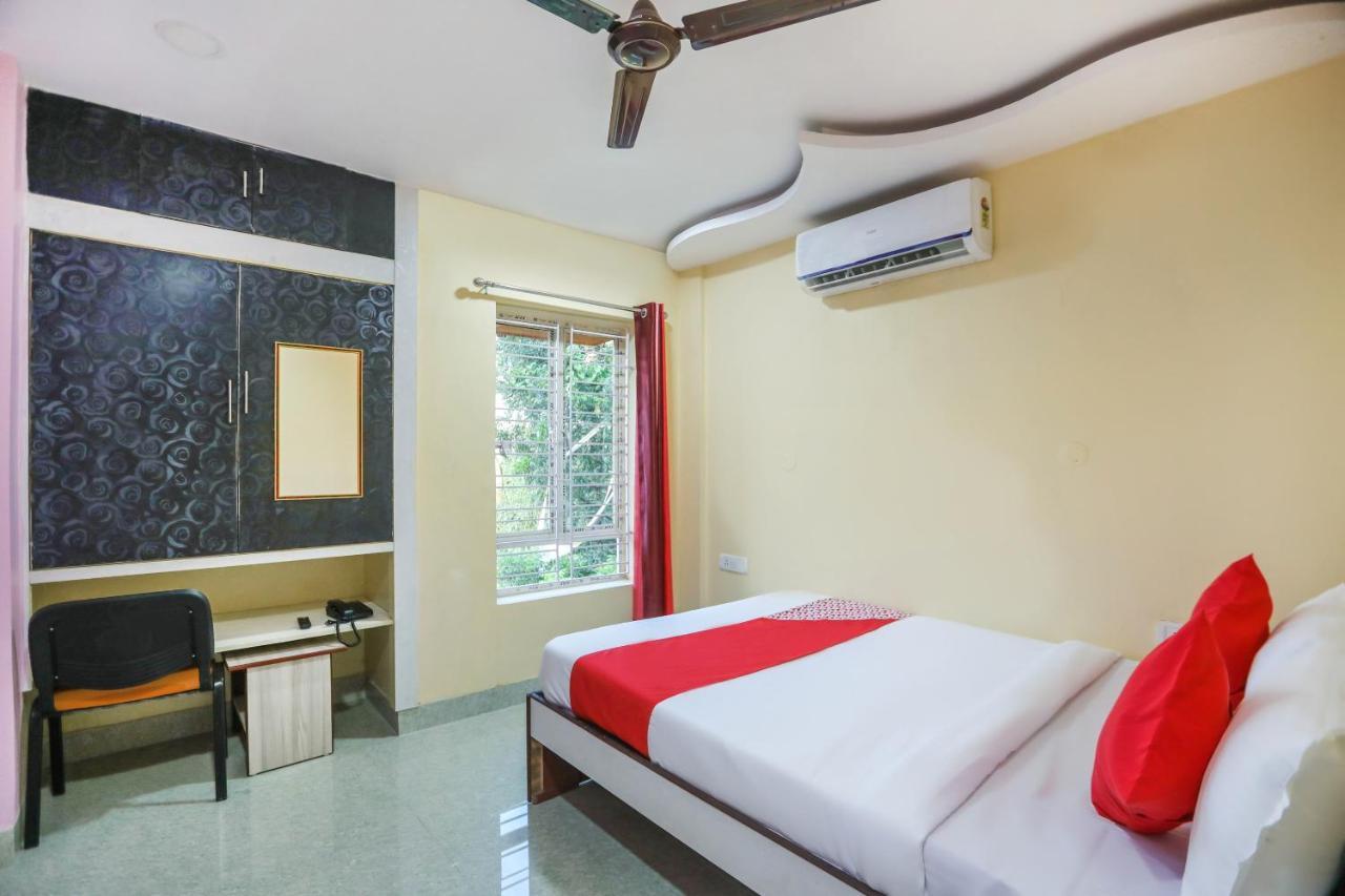 Oyo 62042 Niloy Guest House Jādabpur Dış mekan fotoğraf